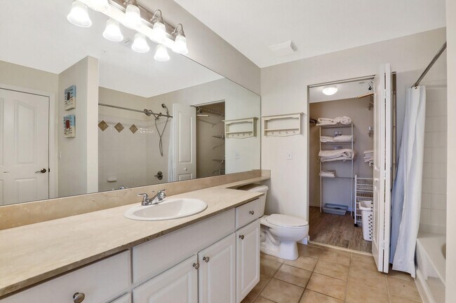 Building Photo - 276 Murcia Dr