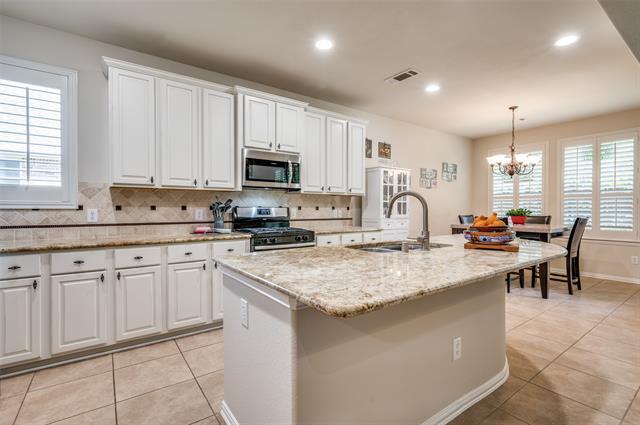Building Photo - 5312 Grovewood Dr