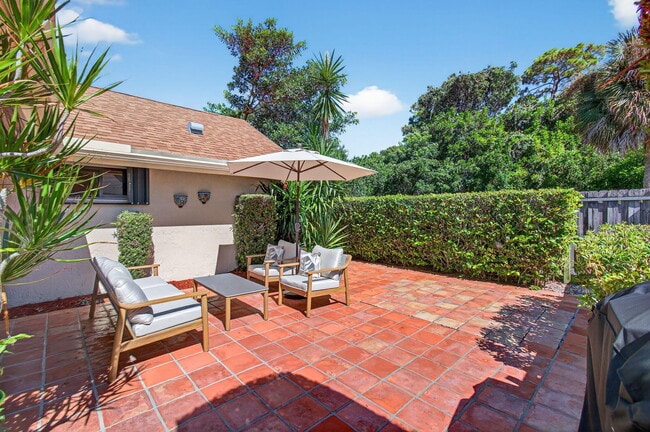 Building Photo - 7745 Stanway Pl