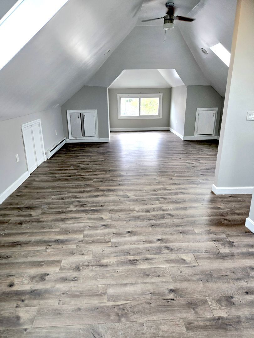 Building Photo - 457 Admiral St