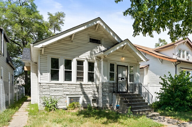 Building Photo - 11526 S Wallace St