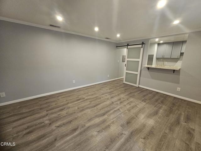 Building Photo - 530 N El Molino Ave