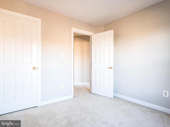 Building Photo - 2155 Wolftrap Ct