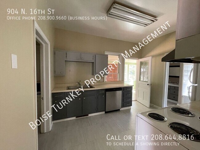 Building Photo - 904 N 16th St