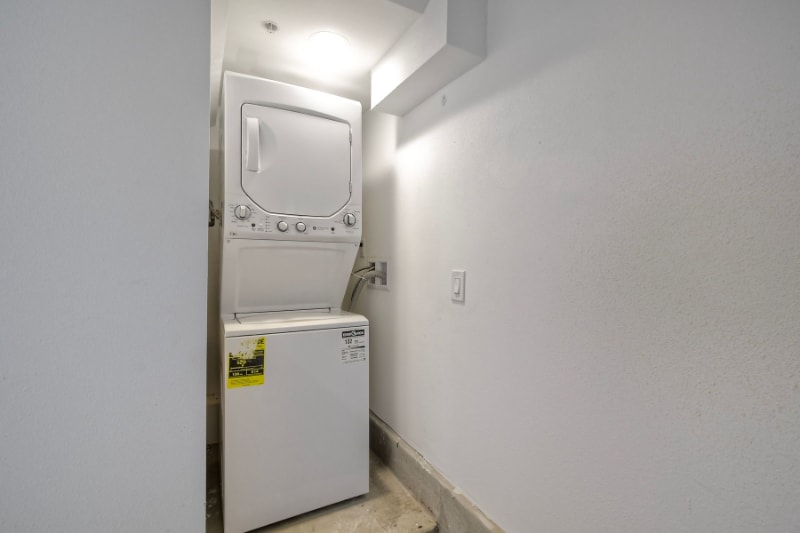 Building Photo - 188 Gosnell Way