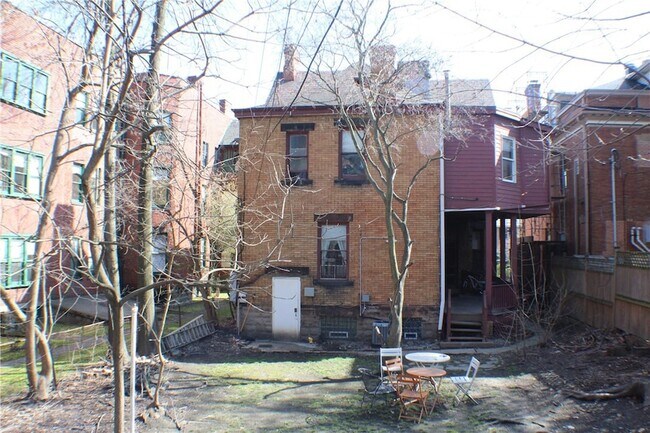 Building Photo - 708 S Negley Ave