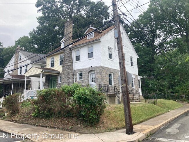 Building Photo - 3 br, 1 bath House - 143 Highland Ave