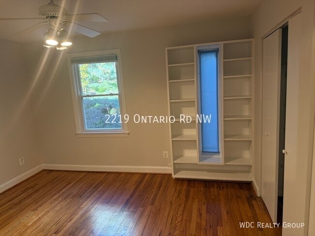 Building Photo - 2219 Ontario Rd NW