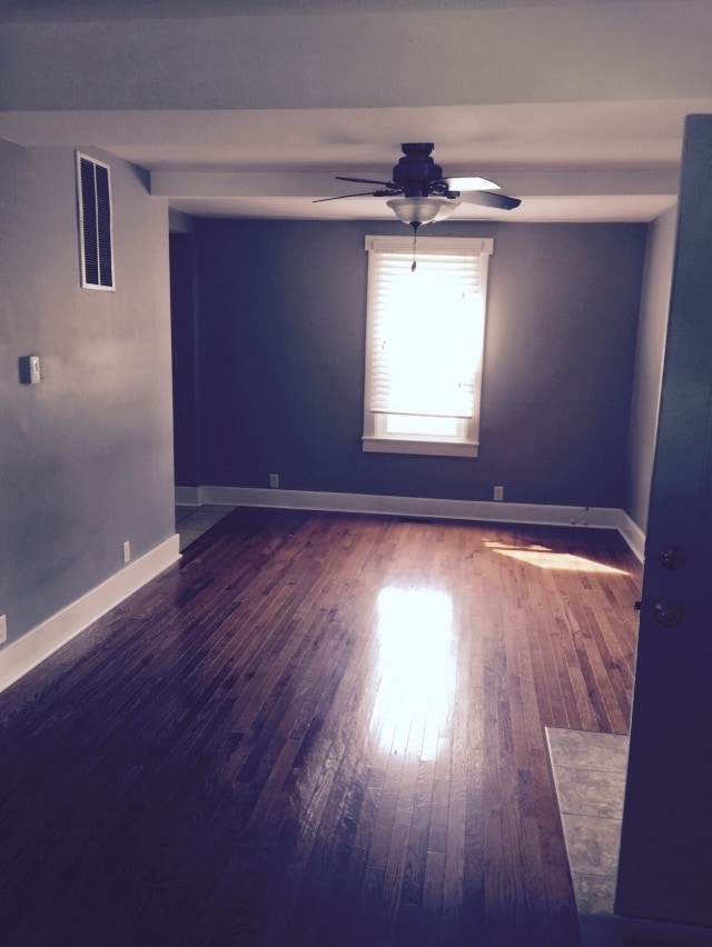 Building Photo - 313 Stanage Ave