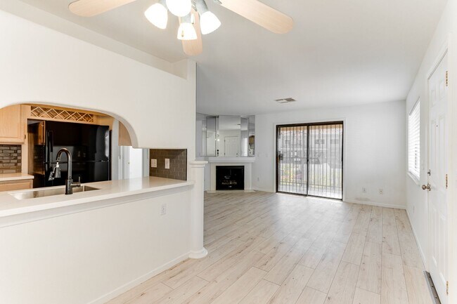 Building Photo - Stylish Remodeled 2-Bedroom Condo with Balcony * Move In Special  *