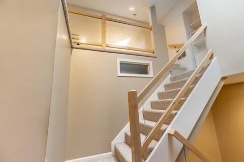 Building Photo - 411 Captain Eames Cir