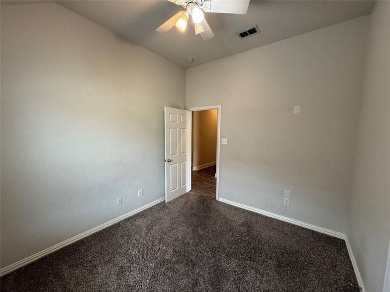 Building Photo - 7341 Chambers Ln
