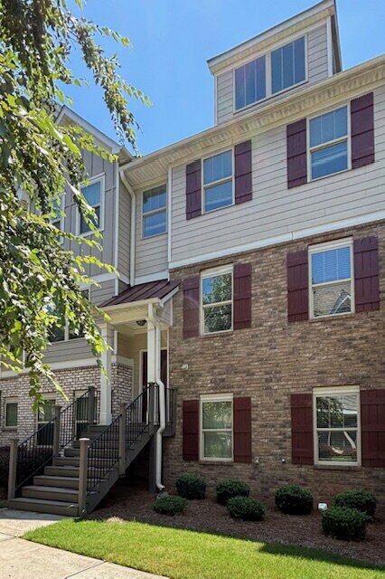 Building Photo - Discover Where Style Meets Function! Spaci...