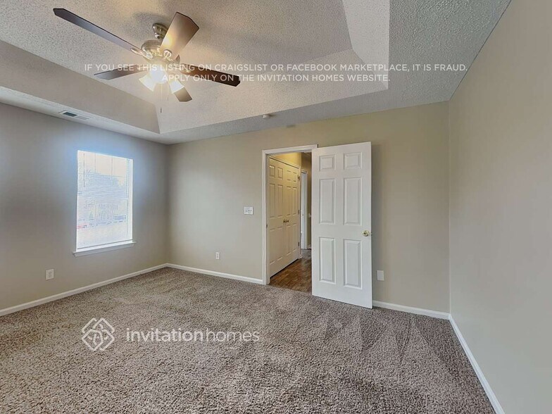 Building Photo - 9645 Melanie Thompson Dr