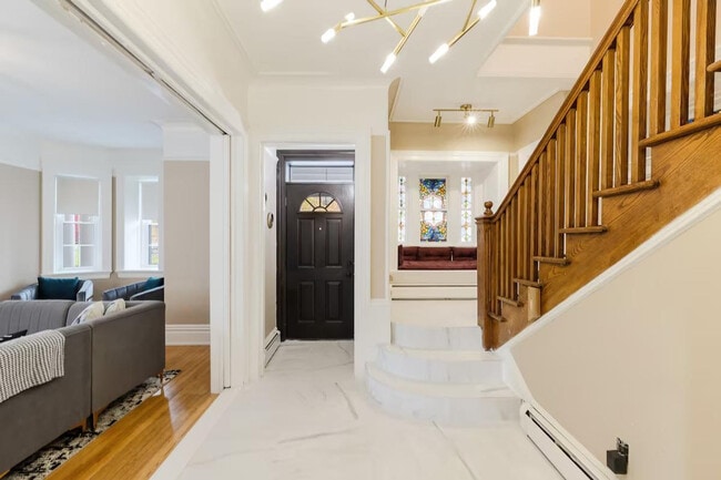 Building Photo - 58 Montebello Rd