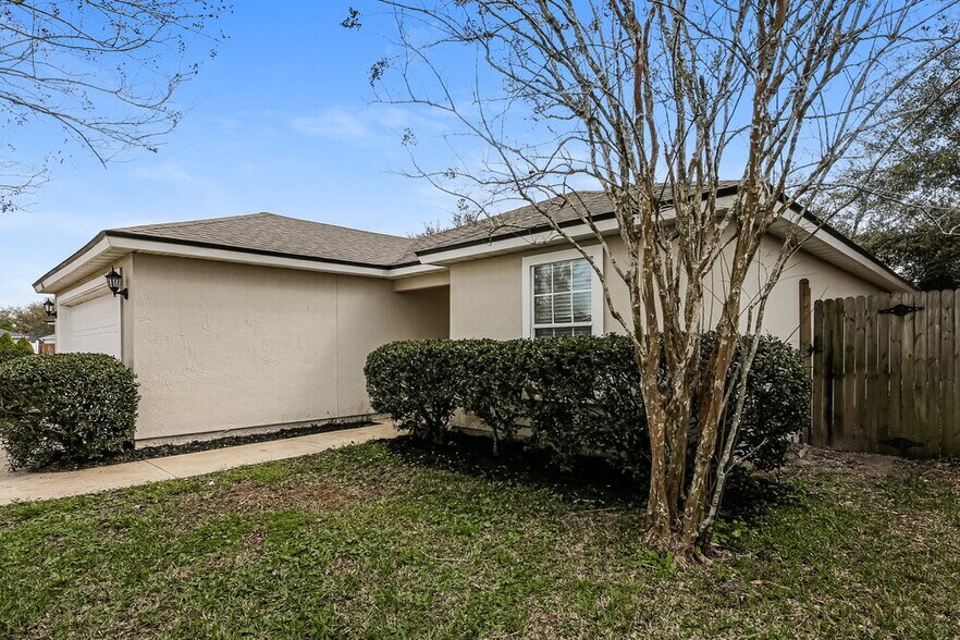 Building Photo - 3762 Maddie Ln