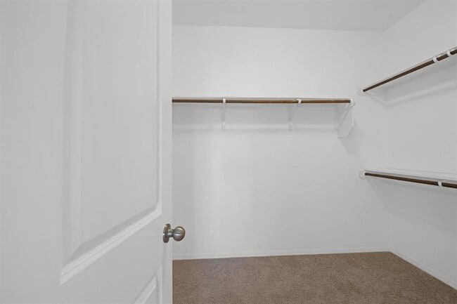 Building Photo - 283 Fabion St