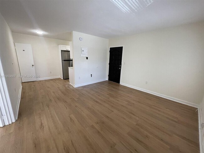 Building Photo - 218 Santillane Ave