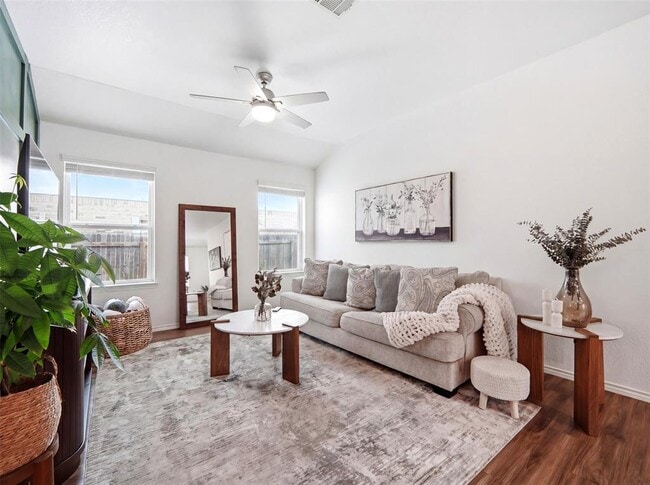 Building Photo - 21412 Wilmiller Ln