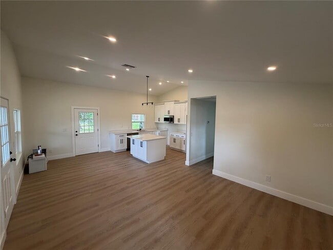 Building Photo - 17936 State Rd 52