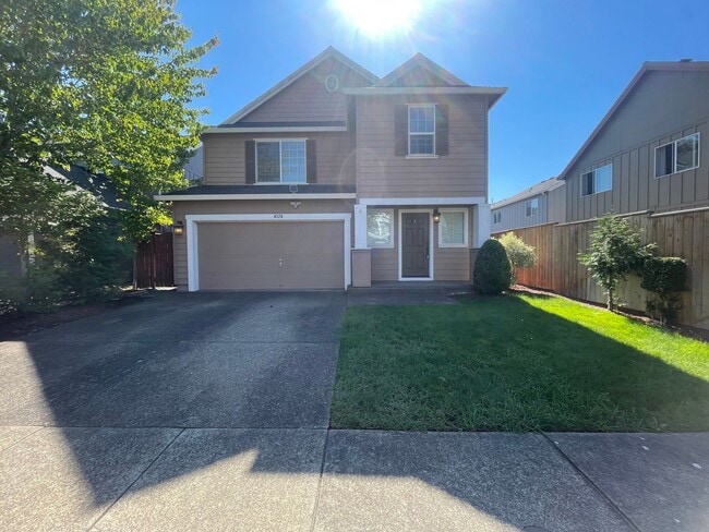 Primary Photo - **MOVE IN SPECIAL?** Gorgeous Pet Friendly...