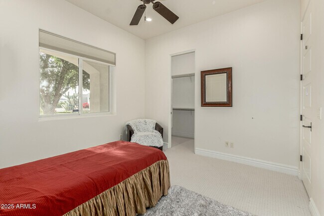 Building Photo - 7002 E Aster Dr