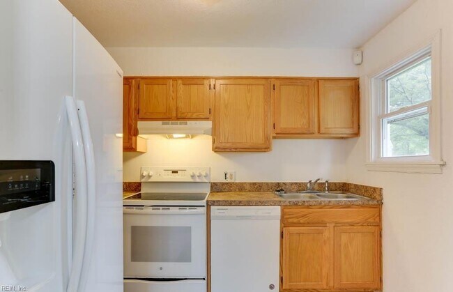 Building Photo - 7725 Fayver Ave