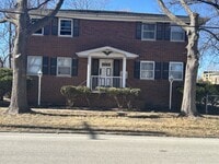 Building Photo - 821 S Pasfield St