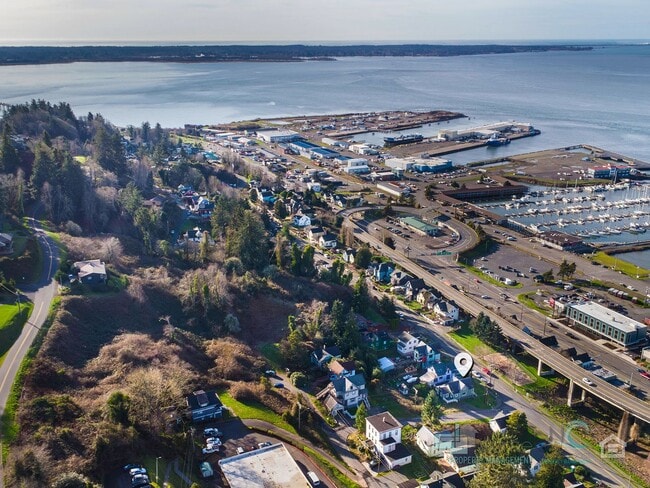 Building Photo - 50% OFF MOVE-IN SPECIAL