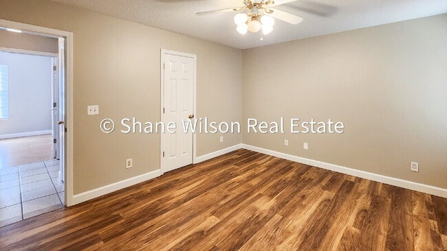 Building Photo - 162 Shawn Ln