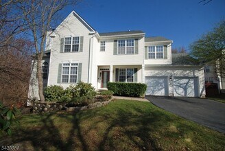 Building Photo - 38 Honeyman Rd
