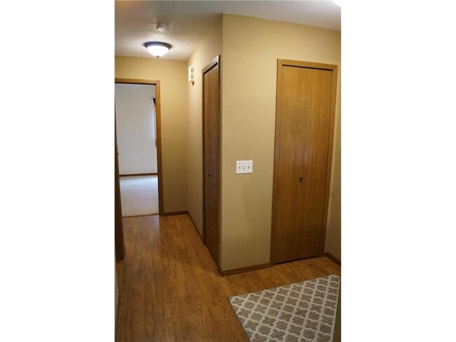 Building Photo - 14931 Echo Way