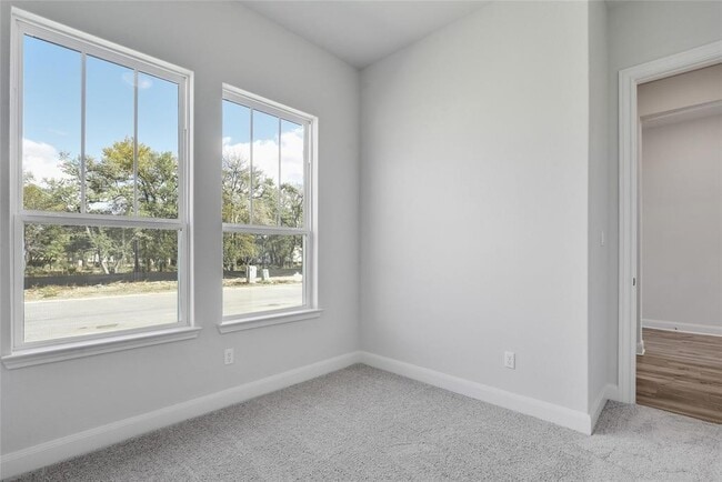 Building Photo - 112 Revere Dr