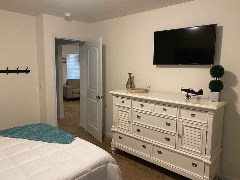 Building Photo - 1809 Alyssum Pl