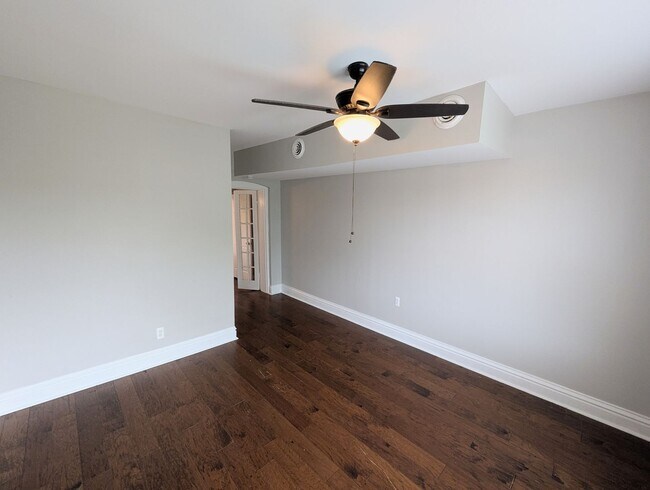 Building Photo - 5938 Cates Ave