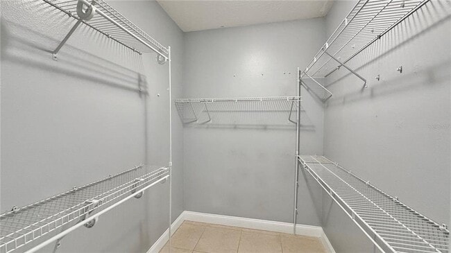Building Photo - 4860 Chalfont Dr