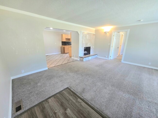 Building Photo - 114 SE 218th Ave