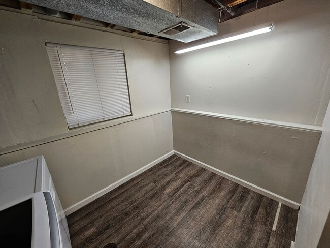 Building Photo - Charming 3-bedroom, 2-bathroom home