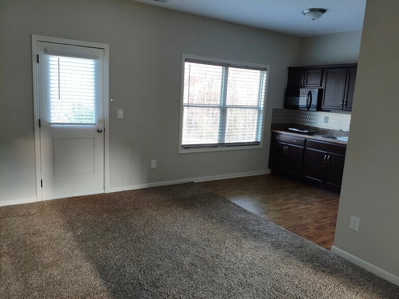 Building Photo - 113 Flagler Way