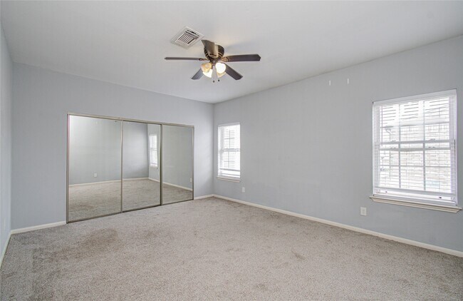 Building Photo - 3088 Holly Hall St