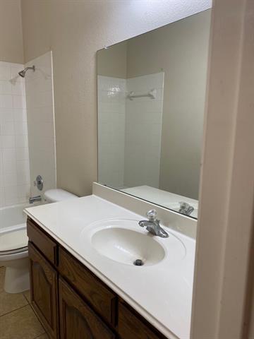 Building Photo - 12811 Greenhaven Dr