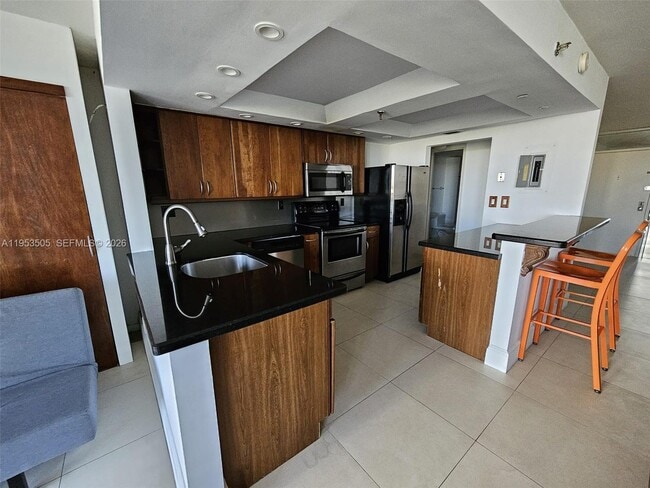 Building Photo - 2401 Collins Ave