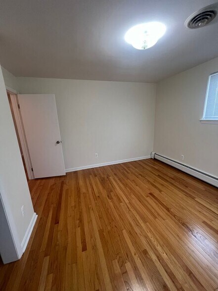 Building Photo - 4100 Leisure Dr