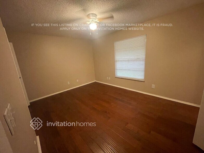 Building Photo - 15732 Treasure Island Ln