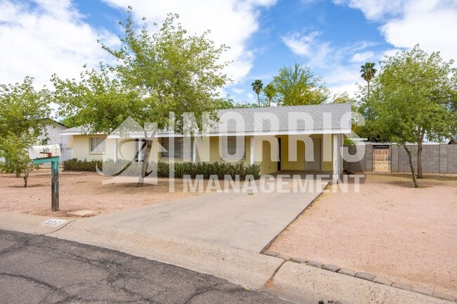 Building Photo - Quaint Home in an Established Neighborhood