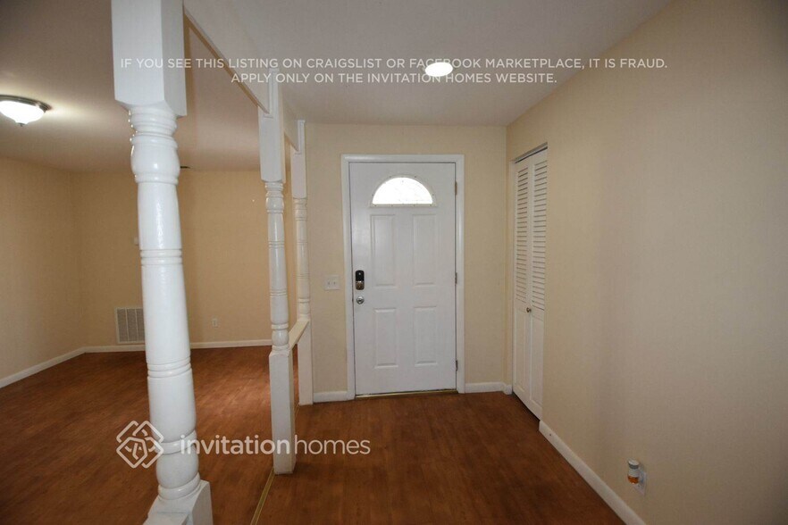 Building Photo - 8303 W Hiawatha St