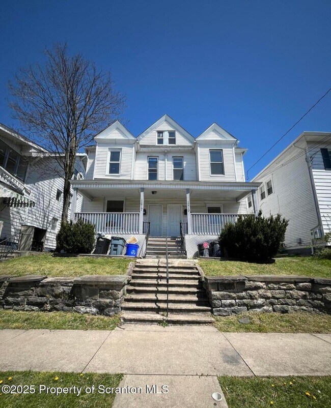 Primary Photo - 1217 Vine St