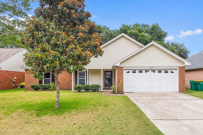 Primary Photo - 4 bedroom in Bluewater Bay!