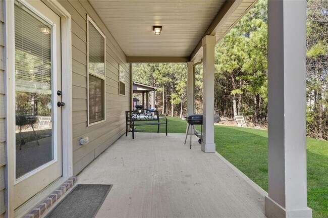 Building Photo - 3105 Duke Dr