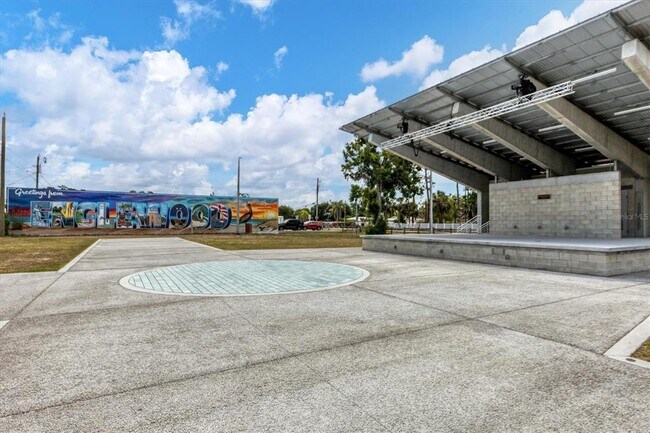 Building Photo - 85 Orange St